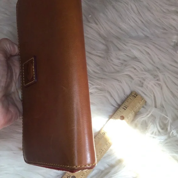 Dooney Florentine leather large wallet zip around - Picture 12 of 14